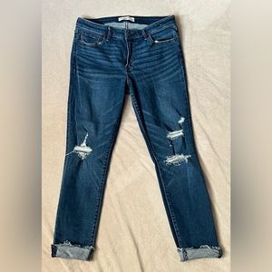 ABERCROMBIE & FITCH | MID RISE - ANKLE LENGTH - RAW HEM SKINNY JEAN